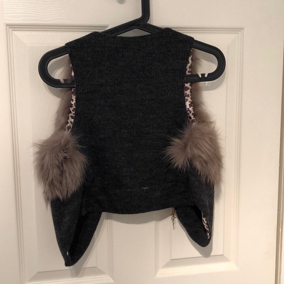 Furry vest - Picture 2 of 4